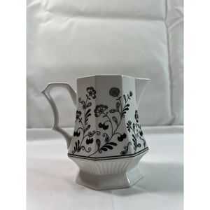 Independence Ironstone Interspace Japan Vtg  Black‎ Floral White Footed Creamer